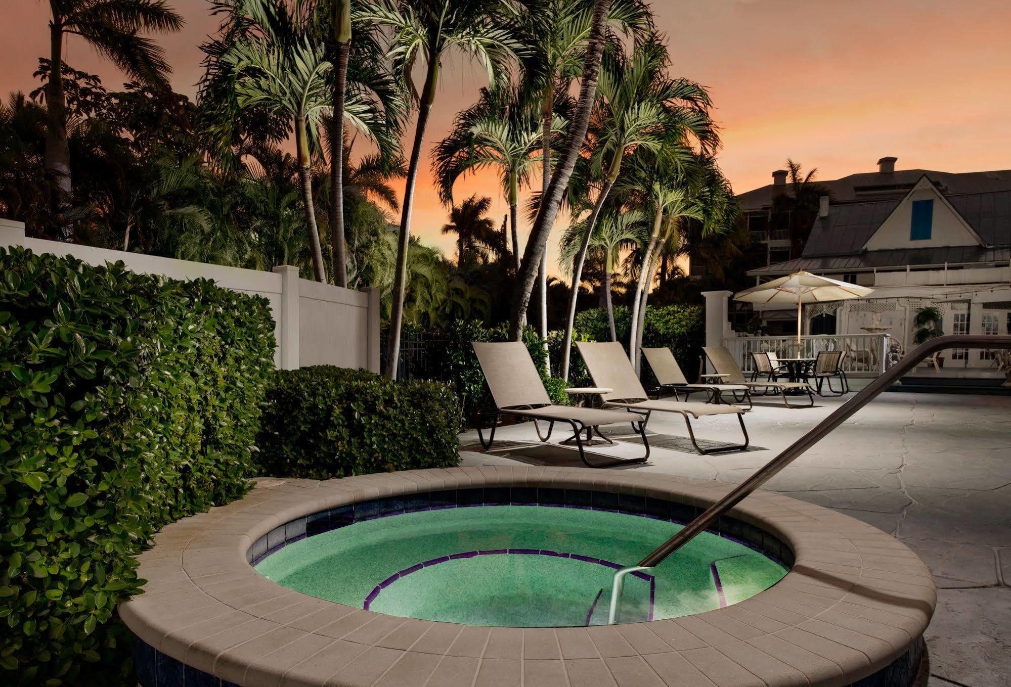 Olde Marco Island Inn And Suites Ngoại thất bức ảnh